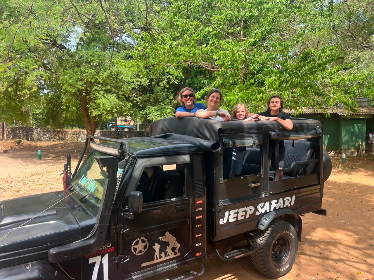 Travel with Chanaka Guest Tour